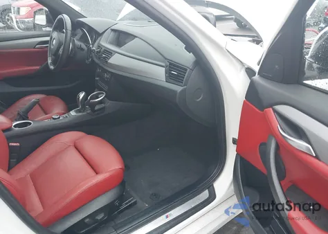 2013 BMW X1 xDrive28I из США, поврежденный, VIN WBAVL1C55DVR88442